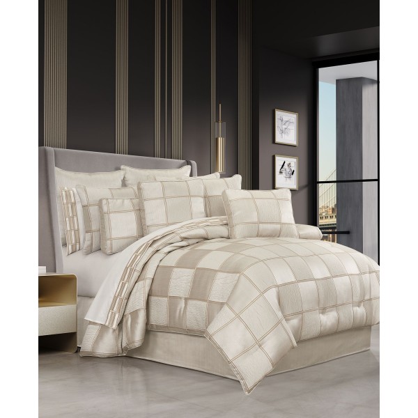 Plush Queen 4-Piece Comforter Bundle